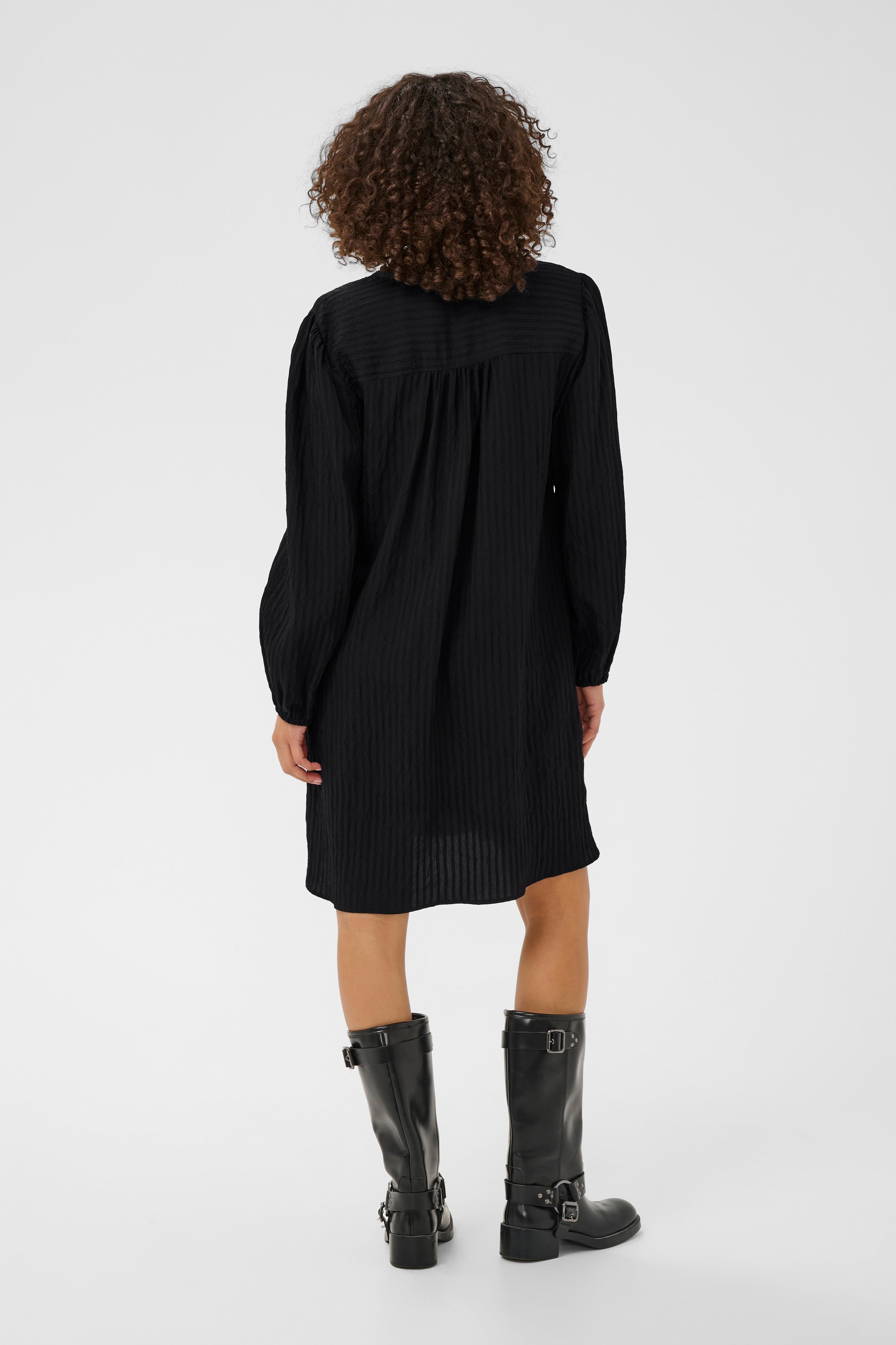 SUMA FRILL Kjóll