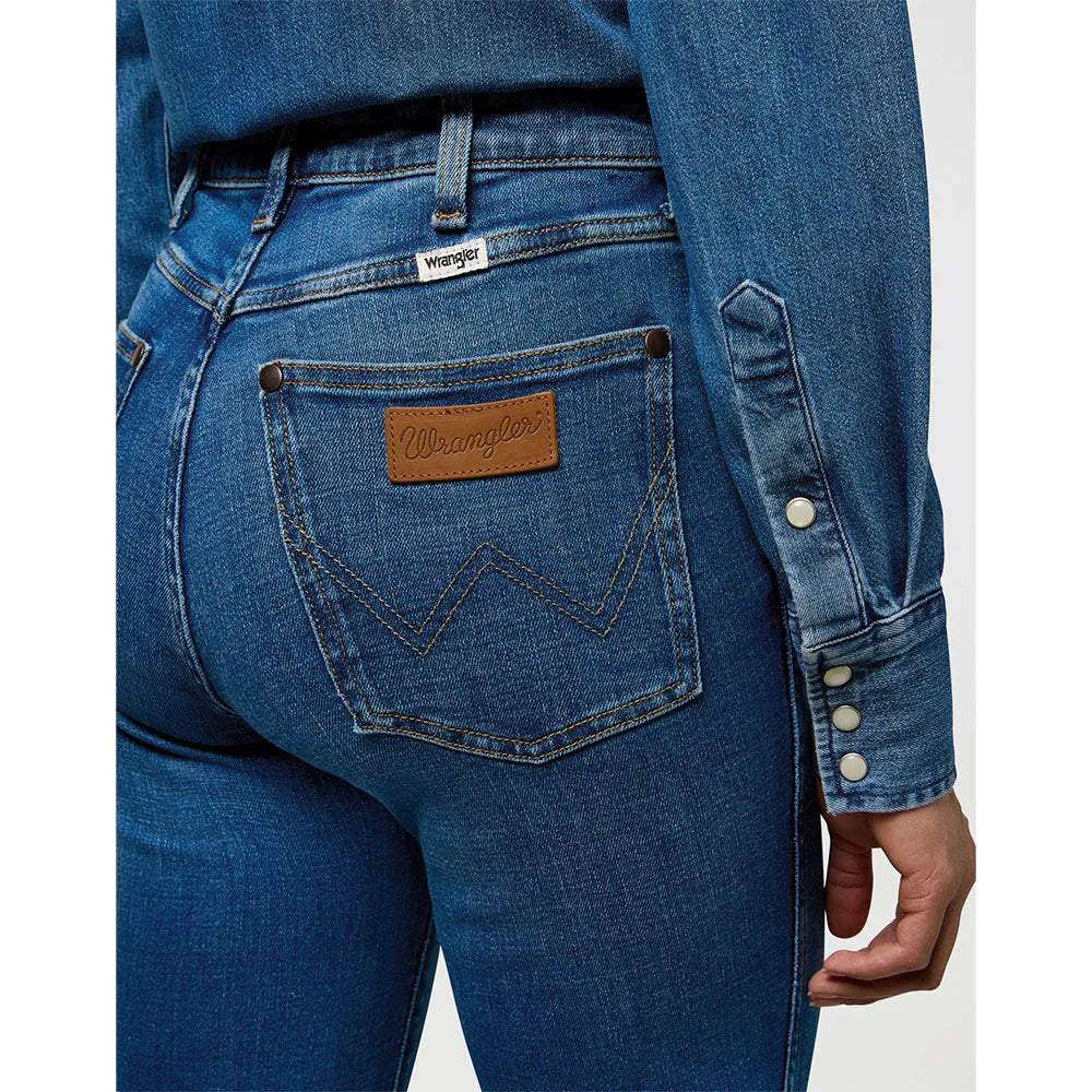 STRAIGHT COWBOY CREST bláar gallabuxur frá Wrangler – aukamynd 4