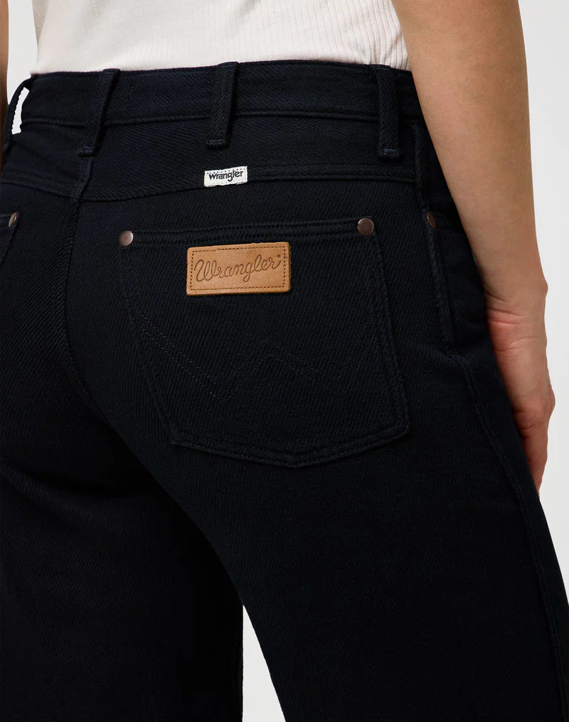 Wrangler WORLD WIDE COBALT CRUSH gallabuxur – nærmynd af efni