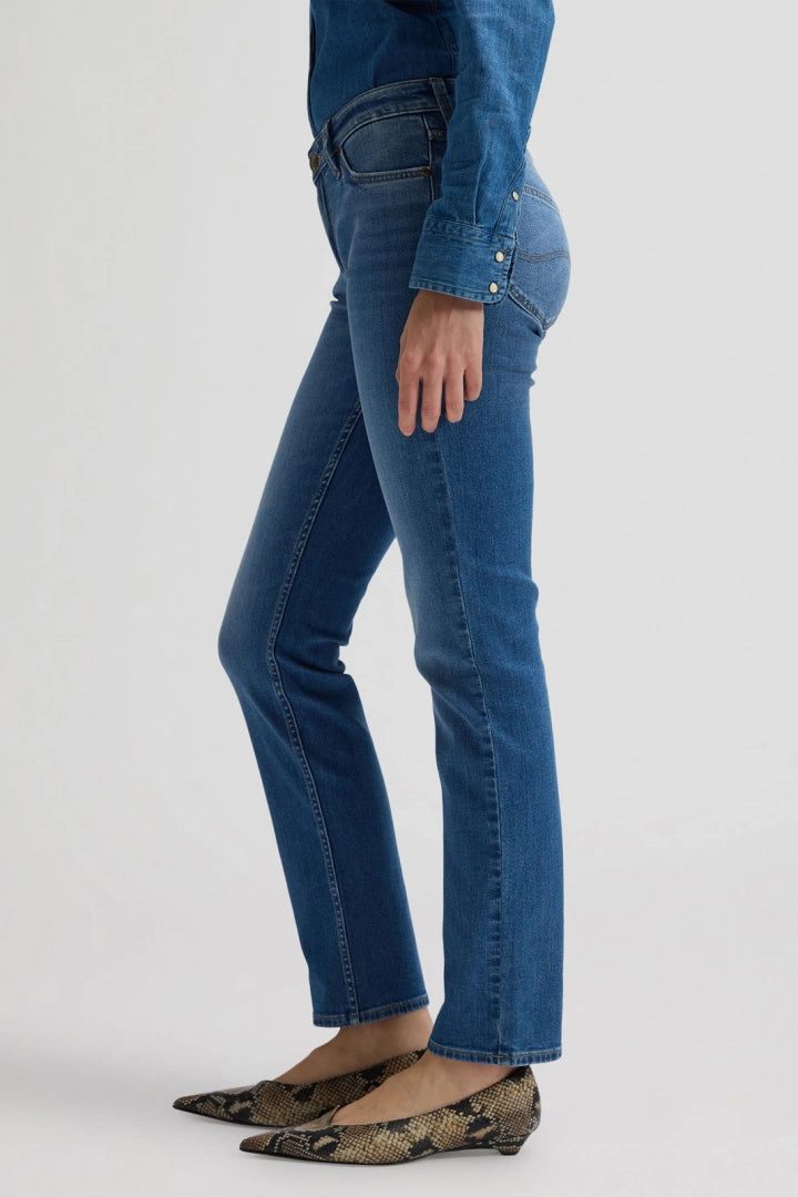 ELLY SWEET ESCAPADE gallabuxur frá Lee – bláar