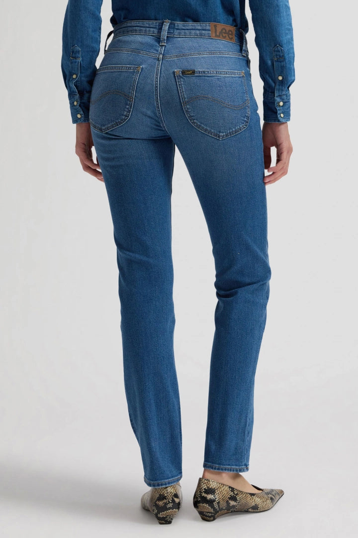 ELLY SWEET ESCAPADE gallabuxur frá Lee – bláar