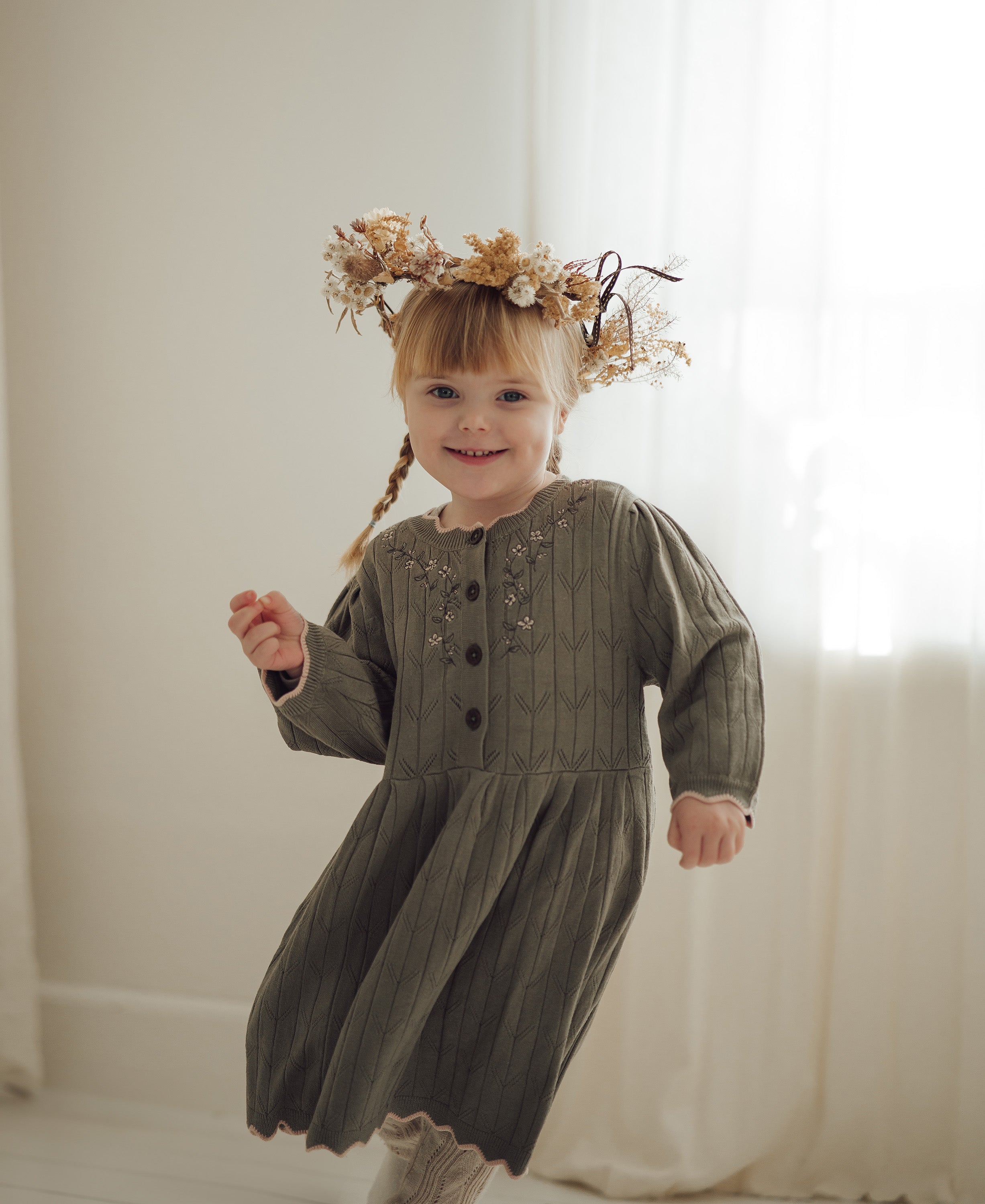 SUNNY bróderaður Kjóll