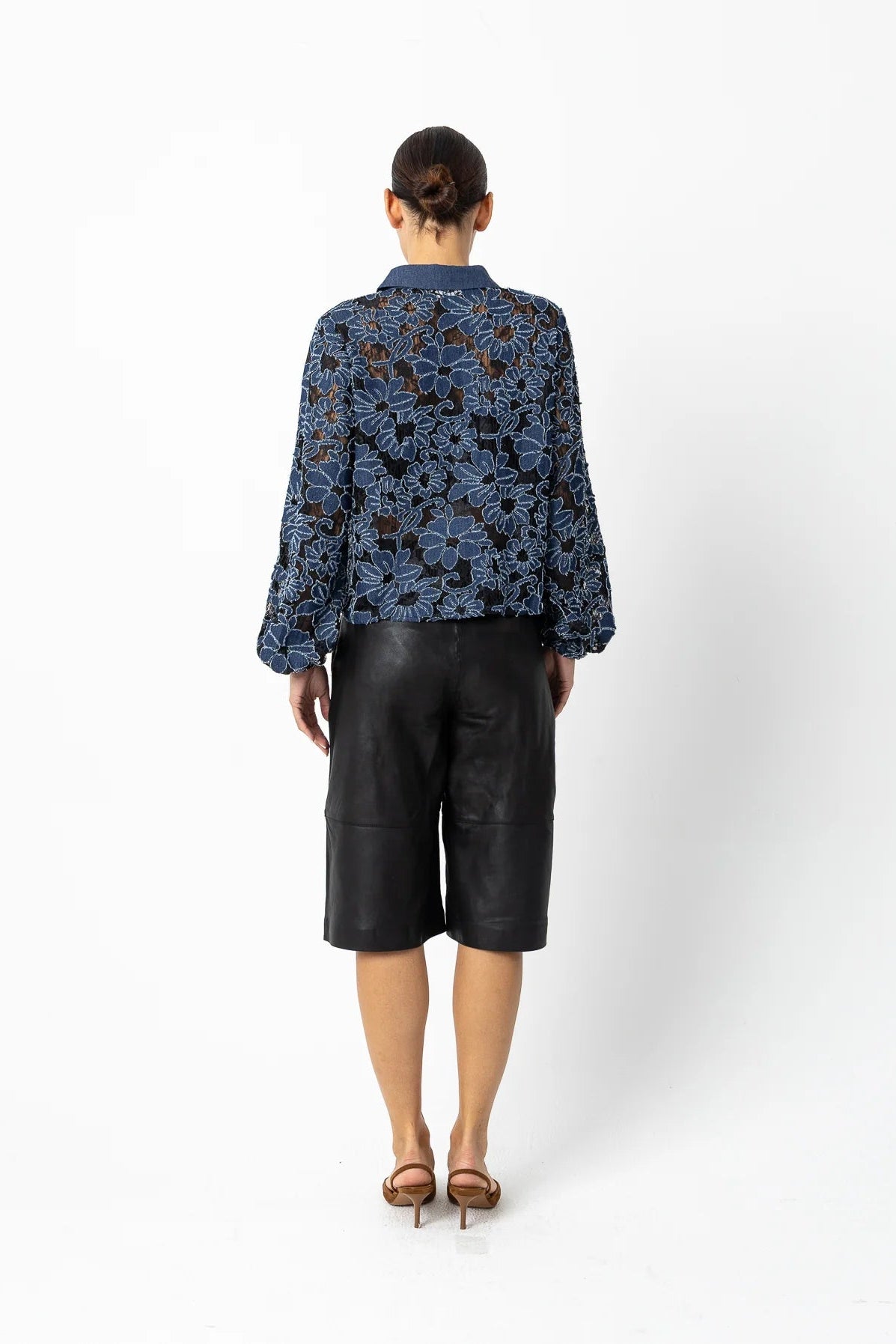 Blómamunstur gallaskyrta