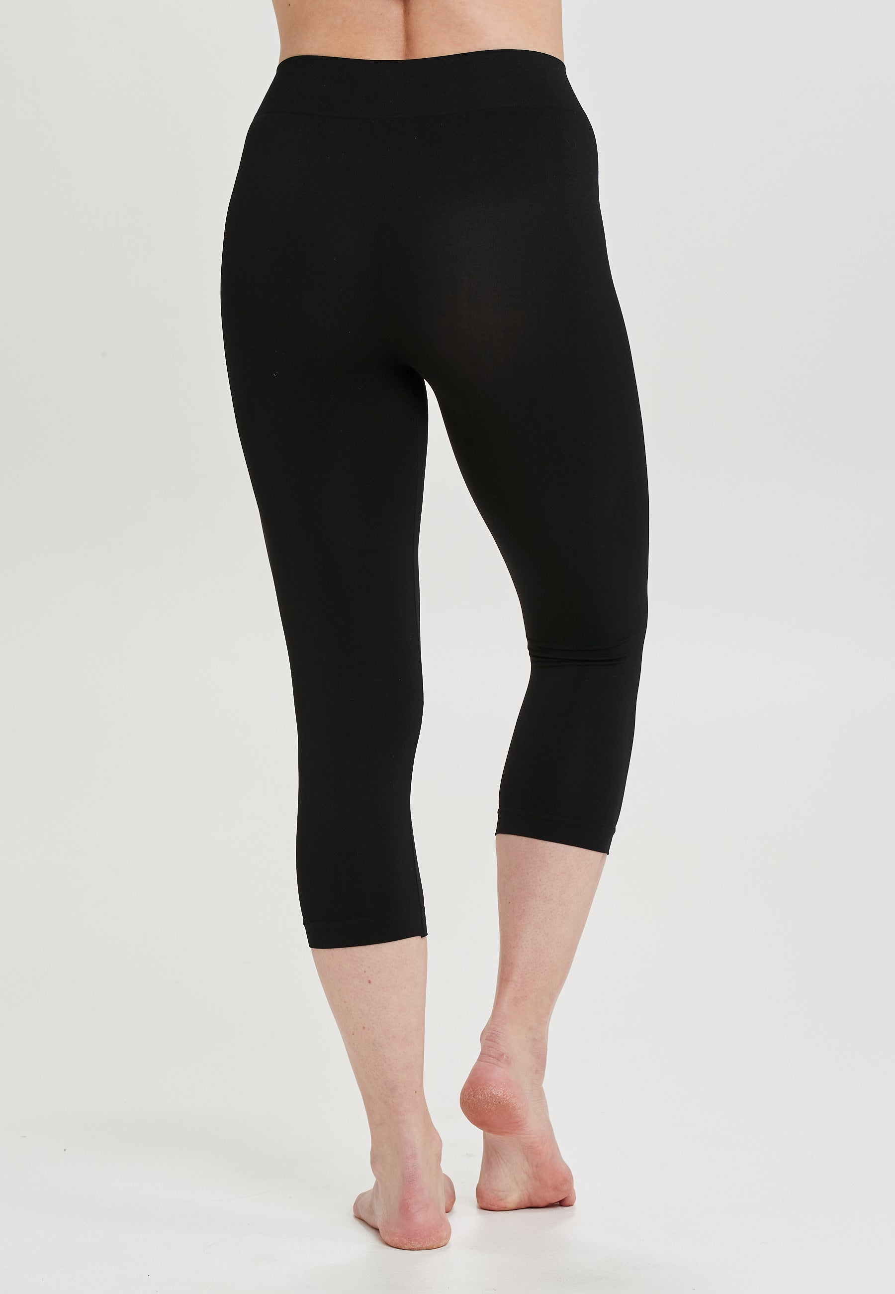 DECOY seamless capri leggings