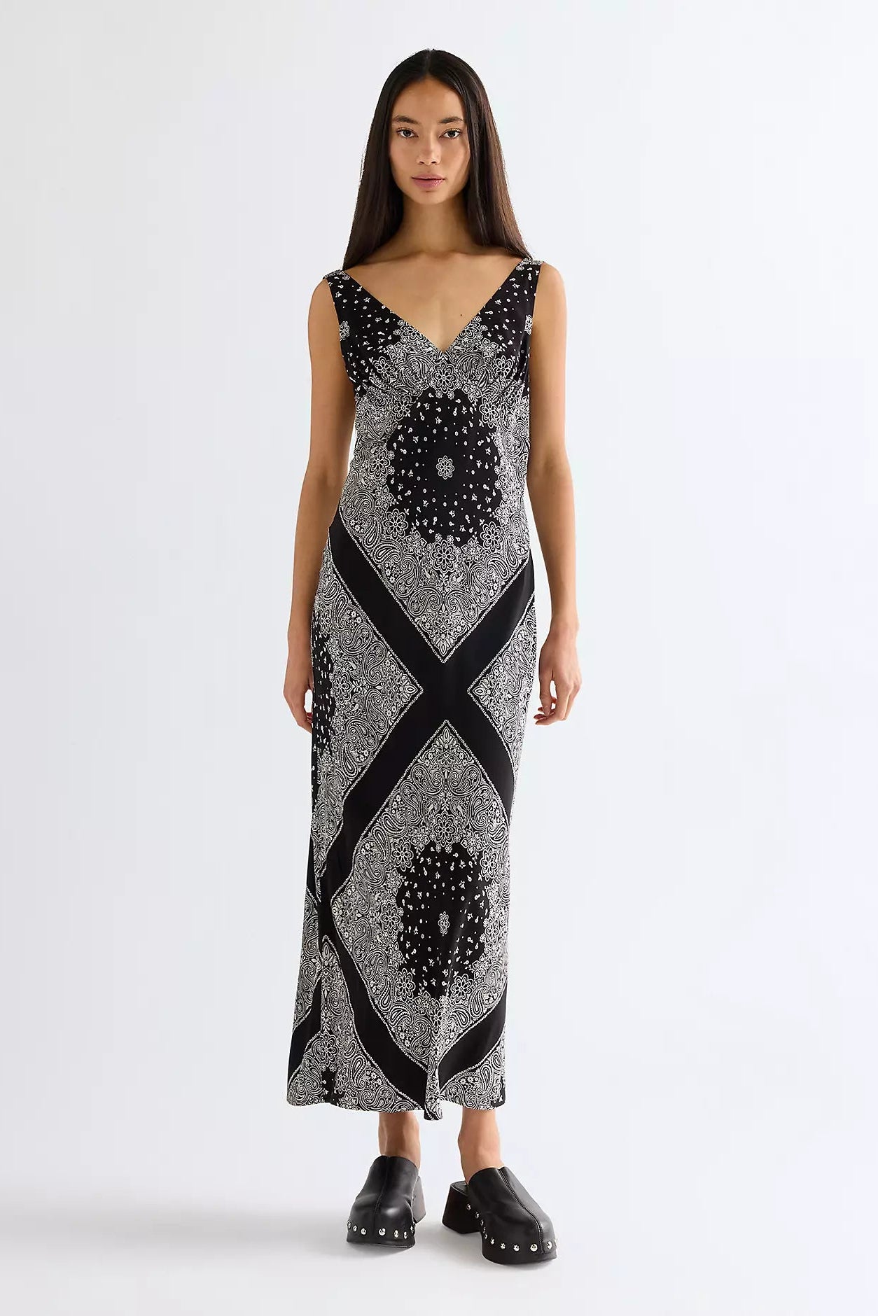 BIAS SLIP DRESS FADED BLACK Kjóll
