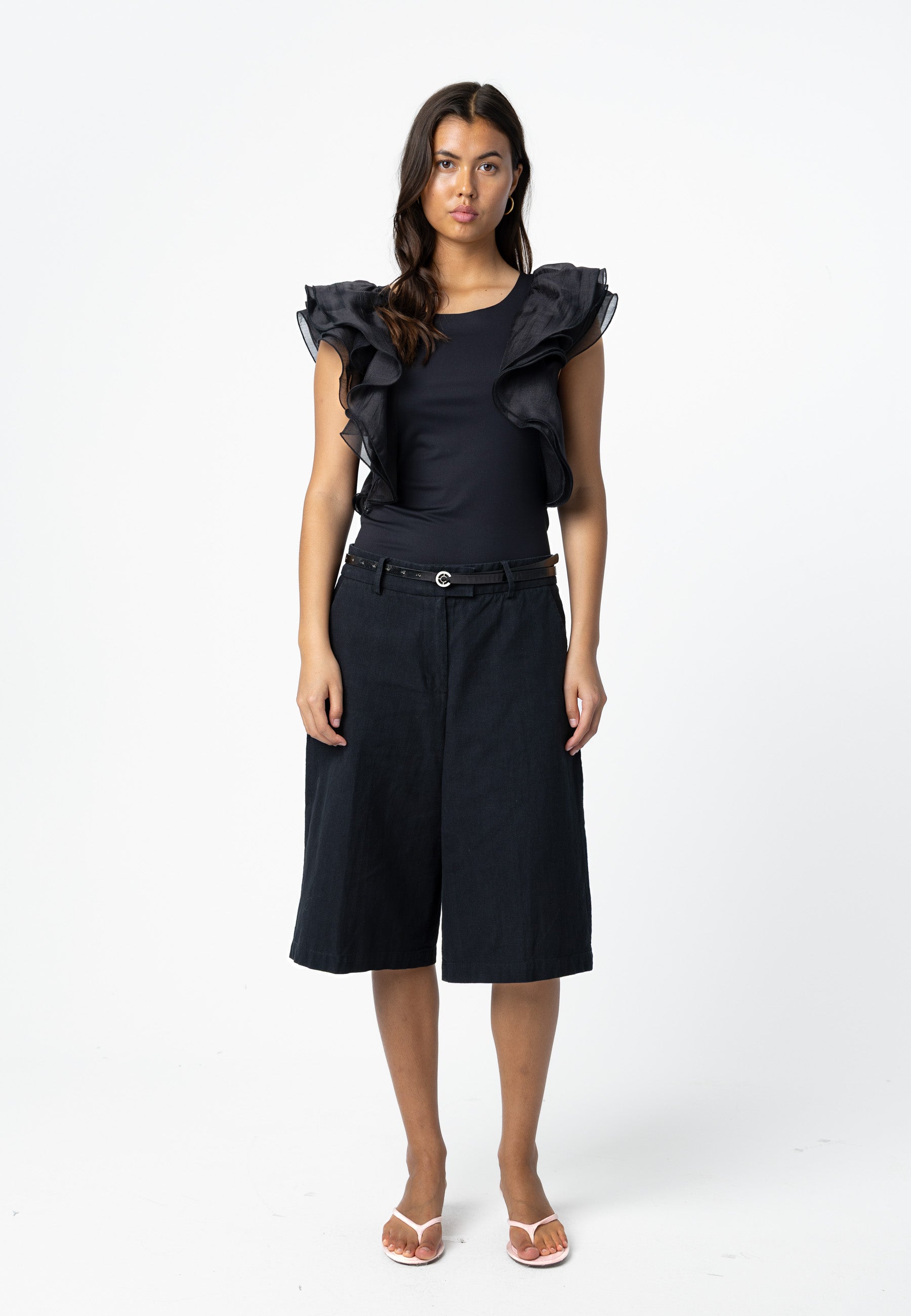 Ruffle Toppur ermalaus