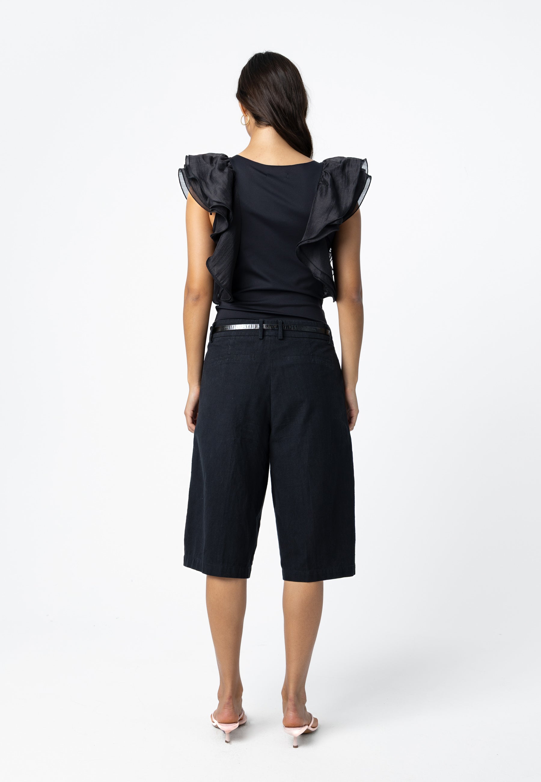 Ruffle Toppur ermalaus