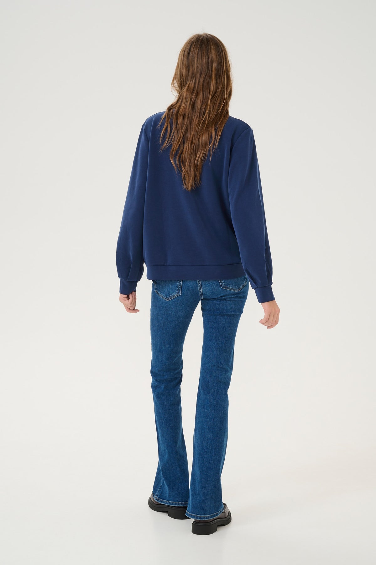 23 THE SWEAT BLOUSE peysa