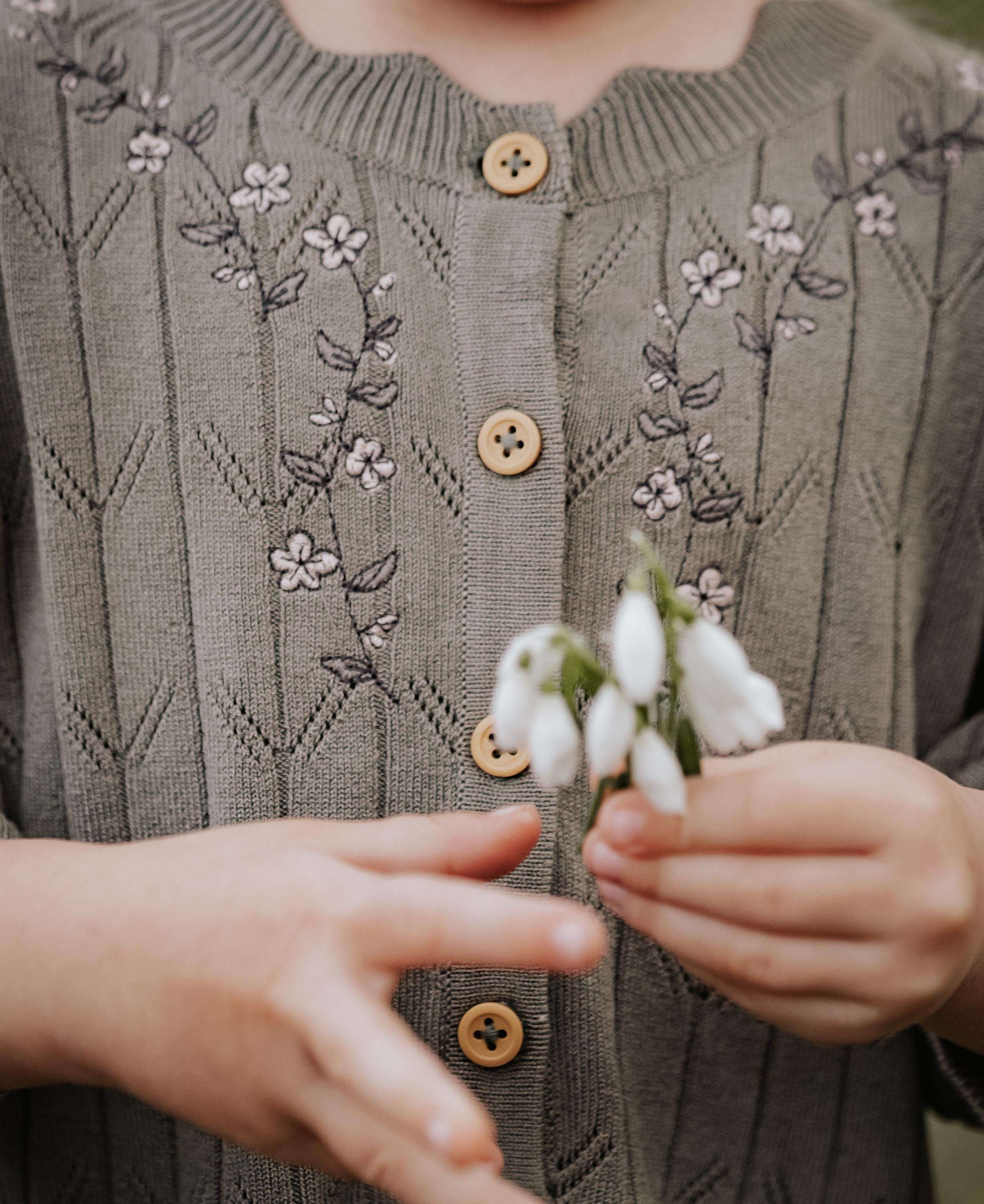 SUNNY bróderaður Kjóll