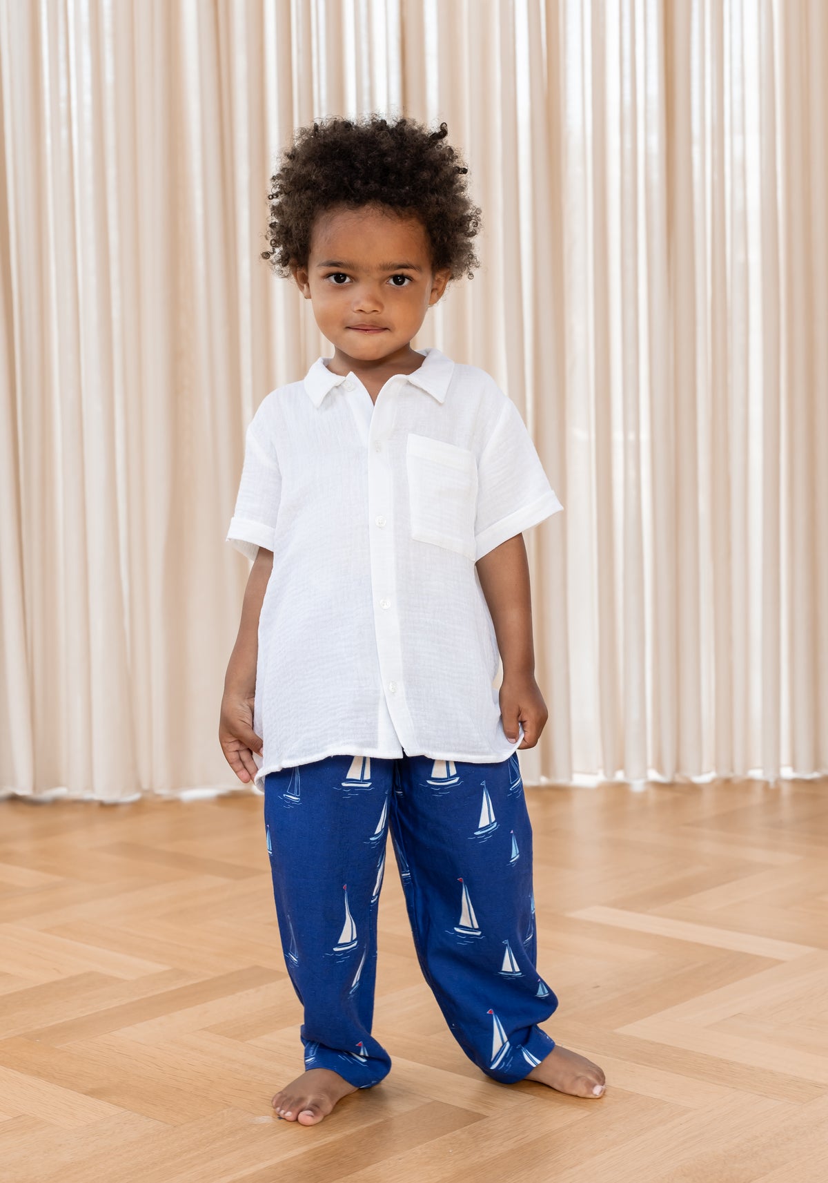 HELLO Skyrta