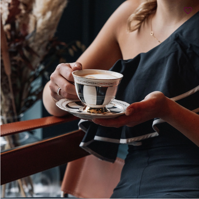 Strisce Nero bolli með undirskál