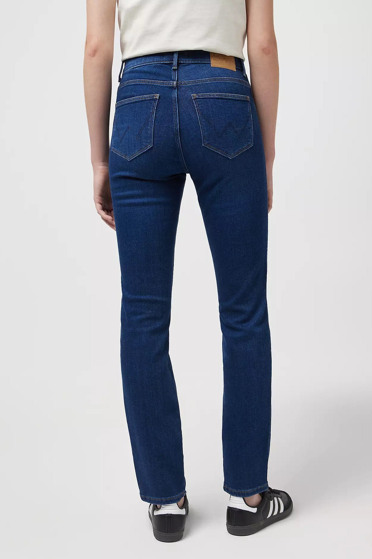 Wrangler - Slim Authentic Love