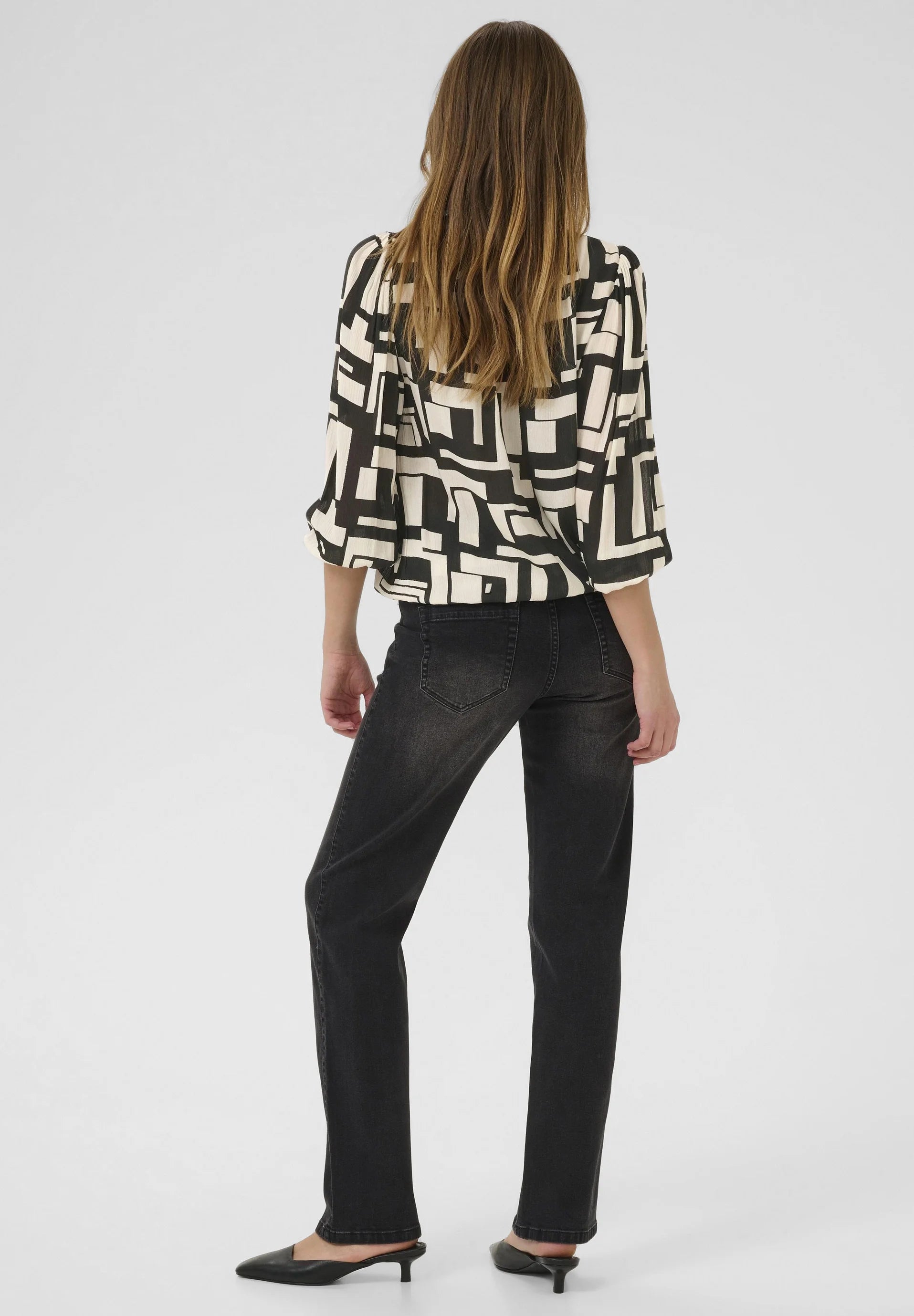 Lorina Amber Blússa