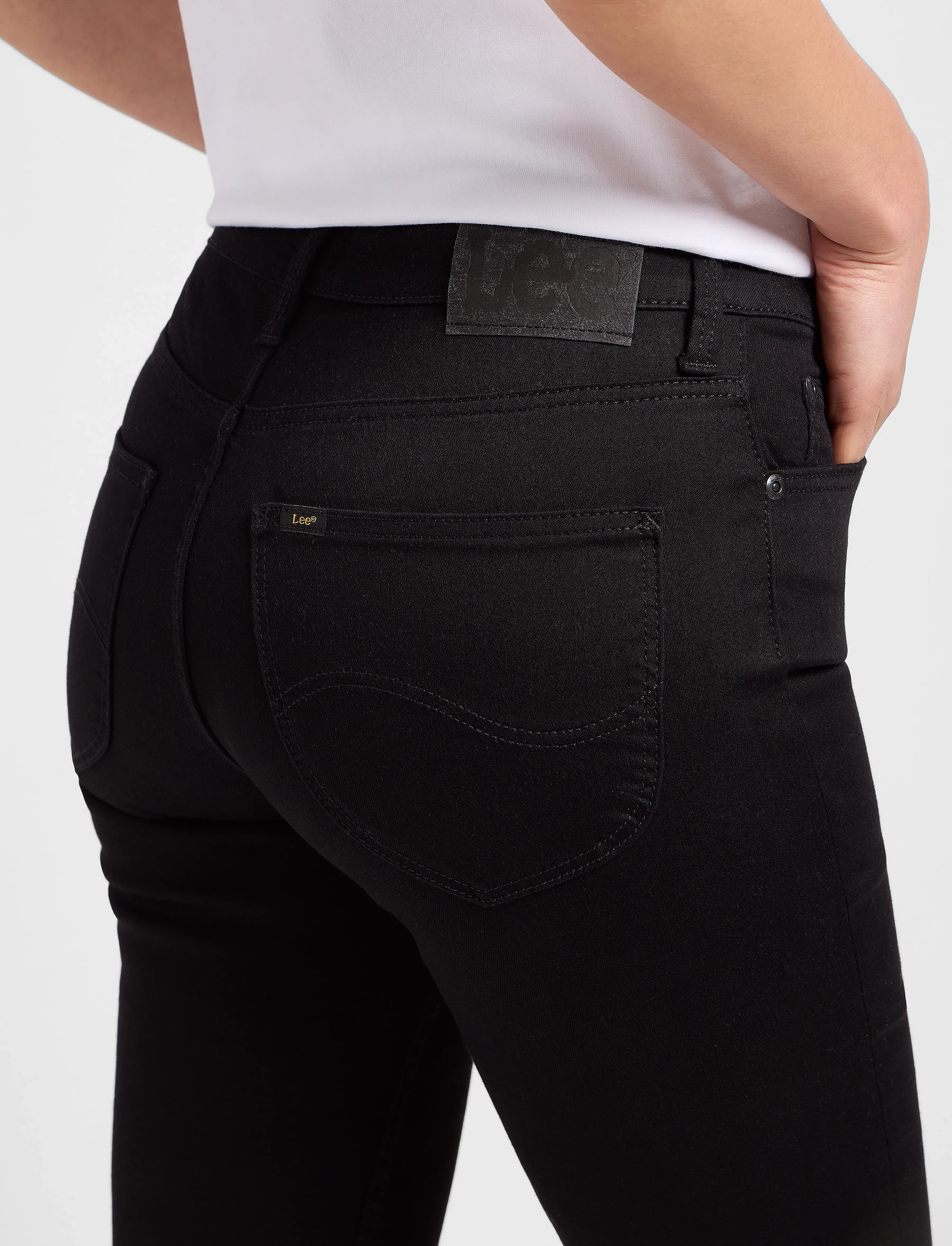 LEE Elly Black Rinse Gallabuxur